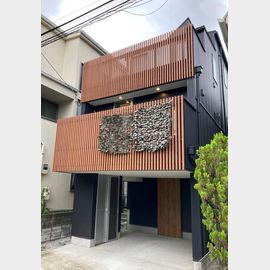駒沢大学駅より徒歩13分 築9年 3階建の賃貸物件