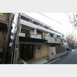 代々木駅より徒歩11分 築41年7ヶ月 4階建の賃貸物件