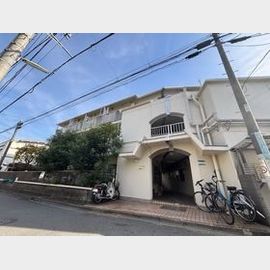 経堂駅より徒歩11分 2階 築42年の賃貸物件