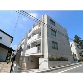 学芸大学駅より徒歩11分 築6年2ヶ月 3階建の賃貸物件