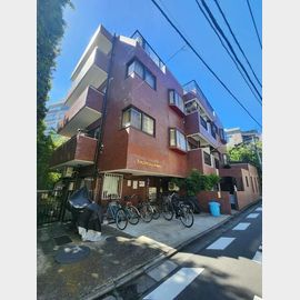青山一丁目駅より徒歩9分 2階 築48年の賃貸物件