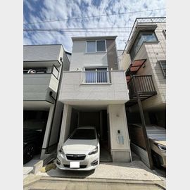 学芸大学駅より徒歩12分 築8年5ヶ月 3階建の賃貸物件