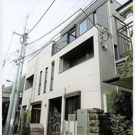 ベルフラッツ初台 1階 築6年の賃貸物件