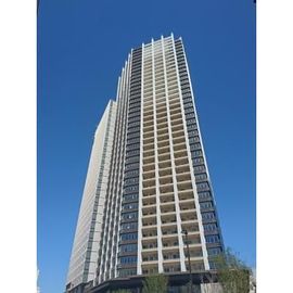 目黒駅より徒歩3分 築8年3ヶ月 40階建の賃貸物件