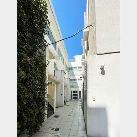 外苑前駅より徒歩8分 1階 築18年4ヶ月の賃貸物件