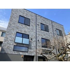 品川駅より徒歩8分 新築 3階建の賃貸物件