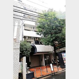 神泉駅より徒歩2分 築42年 8階建の賃貸物件