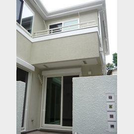 表参道駅より徒歩10分 築16年7ヶ月 2階建の賃貸物件