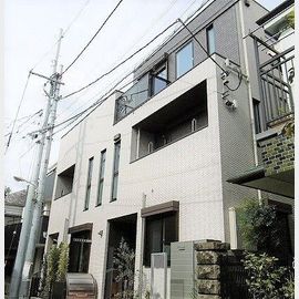 ベルフラッツ初台の賃貸物件