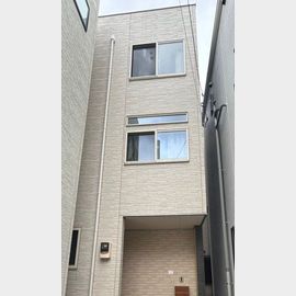 幡ヶ谷駅より徒歩7分 築7年6ヶ月 3階建の賃貸物件