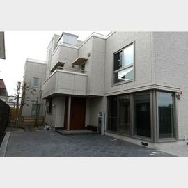 成城学園前駅より徒歩4分 築18年1ヶ月 2階建の賃貸物件