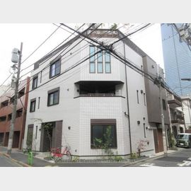 麻布十番駅より徒歩4分 1階 築4年の賃貸物件