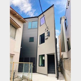 幡ヶ谷駅より徒歩7分 新築 3階建の賃貸物件