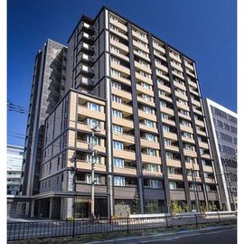 目黒駅より徒歩8分 13階 築8年の賃貸物件