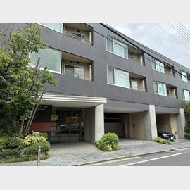中目黒駅より徒歩10分 築19年9ヶ月 3階建の賃貸物件