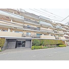 三軒茶屋駅より徒歩8分 4階 築13年9ヶ月の賃貸物件