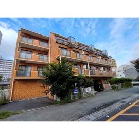 エレガント本山１ 3階 築33年4ヶ月の賃貸物件