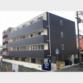 兵庫駅より徒歩25分 築6年3ヶ月 4階建の賃貸物件