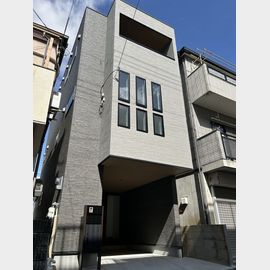 舞子公園駅より徒歩33分 築1年3ヶ月 3階建の賃貸物件