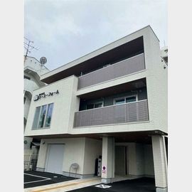朝霧駅より徒歩36分 築3年2ヶ月 3階建の賃貸物件