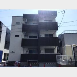 今津駅より徒歩8分 築4年1ヶ月 3階建の賃貸物件