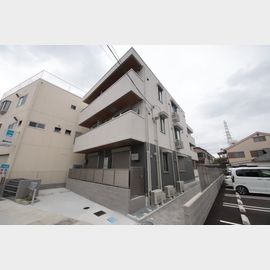 立花駅より徒歩9分 3階 築1年7ヶ月の賃貸物件