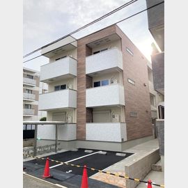 園田駅より徒歩7分 3階 築2年10ヶ月の賃貸物件