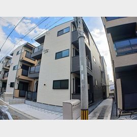 若江岩田駅より徒歩6分 築1年5ヶ月 3階建の賃貸物件
