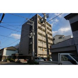 布施駅より徒歩9分 築18年4ヶ月 7階建の賃貸物件