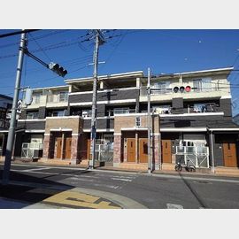 河内花園駅より徒歩9分 築15年4ヶ月 3階建の賃貸物件