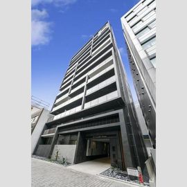 丸の内駅より徒歩8分 築1年8ヶ月 13階建の賃貸物件