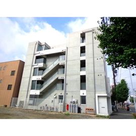 平安通駅より徒歩6分 4階 築18年4ヶ月の賃貸物件