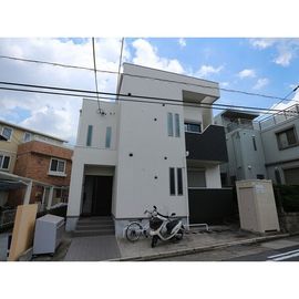 新瑞橋駅より徒歩5分 1階 築8年10ヶ月の賃貸物件