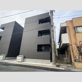 豊田本町駅より徒歩2分 築1年2ヶ月 3階建の賃貸物件