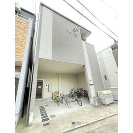 Ｆｉｒｓｔｓｅｒｅｎｏ 1階 築9年8ヶ月の賃貸物件