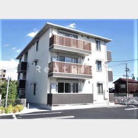 江南駅より徒歩5分 築2年9ヶ月 3階建の賃貸物件