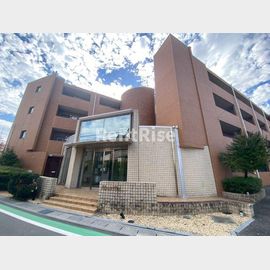 岩倉駅より徒歩16分 築24年 4階建の賃貸物件