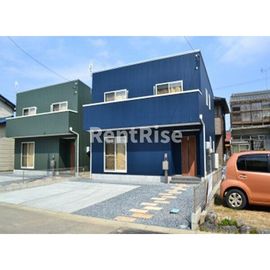 江南駅より徒歩12分 築11年 2階建の賃貸物件