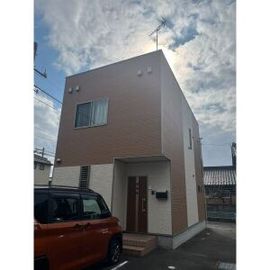 石仏駅より徒歩3分 築11年3ヶ月 2階建の賃貸物件