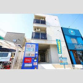 国府宮駅より徒歩10分 築6年6ヶ月 3階建の賃貸物件