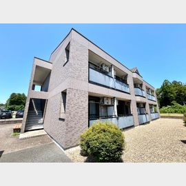 赤塚駅よりバス10分 築19年1ヶ月 2階建の賃貸物件