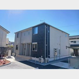 水戸駅よりバス13分 築1年2ヶ月 2階建の賃貸物件