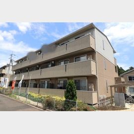 赤塚駅より徒歩32分 築10年4ヶ月 3階建の賃貸物件