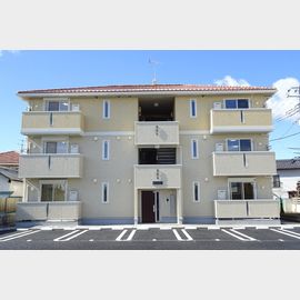 赤塚駅より徒歩8分 築9年2ヶ月 3階建の賃貸物件