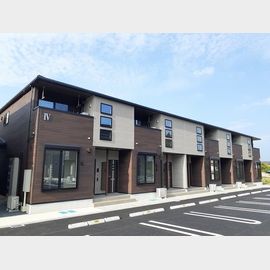 赤塚駅よりバス8分 築1年8ヶ月 2階建の賃貸物件