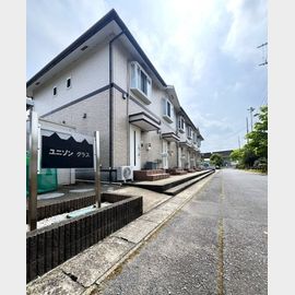 新鉾田駅より徒歩2分 築17年2ヶ月 2階建の賃貸物件