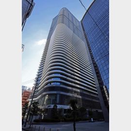 大阪駅より徒歩11分 築2年4ヶ月 49階建の賃貸物件