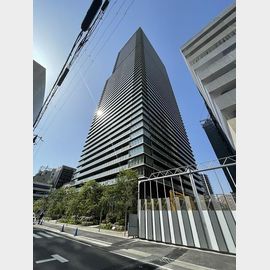 福島駅より徒歩8分 築4年11ヶ月 51階建の賃貸物件