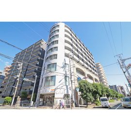 中津駅より徒歩7分 築12年6ヶ月 9階建の賃貸物件