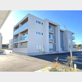 万博記念公園駅より徒歩24分 新築 3階建の賃貸物件